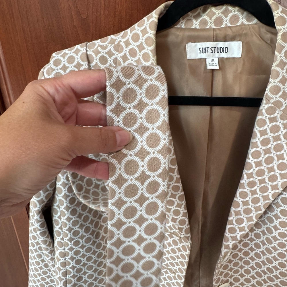 Suit Studio Beige Geometric Patterned Women's Lon… - image 4